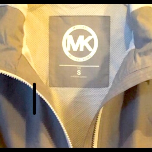 NWT Michael Kors Grey light Runner Sort Jacket. Unique and hard find. True Tags - Picture 11 of 14